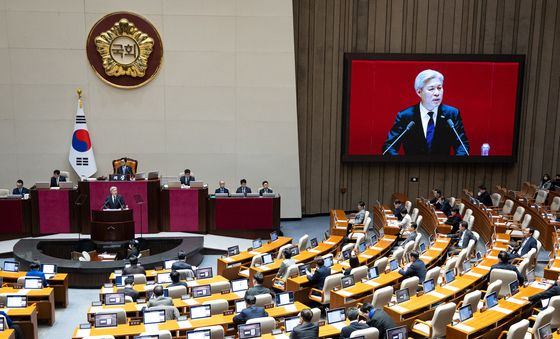 비교섭단체대표연설하는 서왕진 원내대표