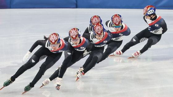 훈련하는  쇼트트랙 대표팀