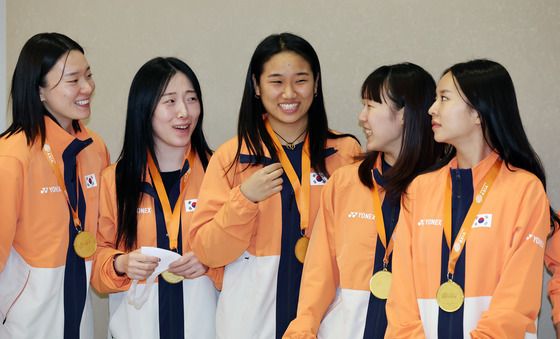 안세영 앞세운 여자배드민턴, 아시아선수권 사상 첫 우승