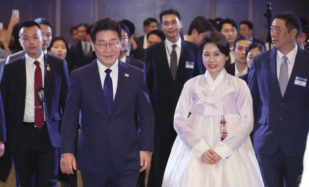 싱가포르 동포 만찬 간담회 참석하는 이재명 대통령