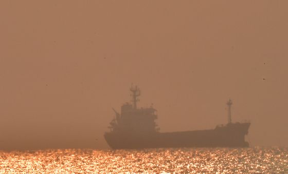 초미세먼지와 아침 일출