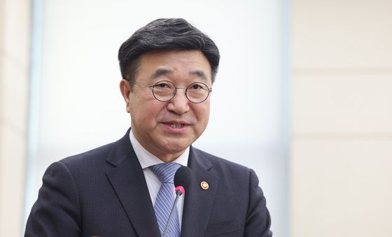 행정안전위원회 발언하는 윤호중 장관