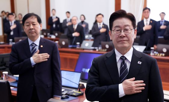 이재명 대통령, 국무회의 국민의례