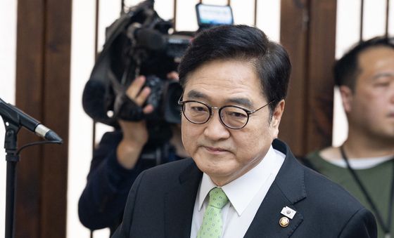 개헌 관련 긴급 기자회견 참석하는 우원식 의장