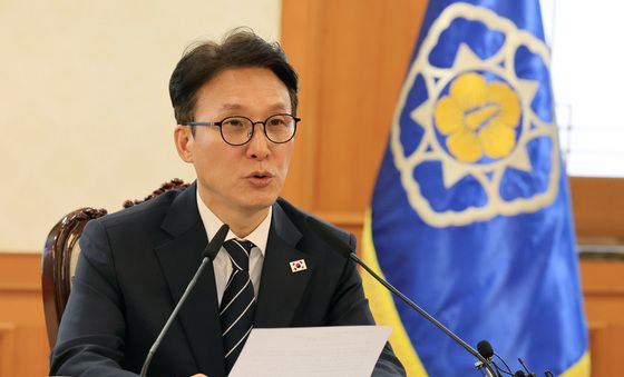 발언하는 김민석 총리