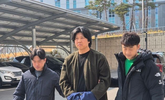 '대마 흡입 혐의' 시나위 보컬 김바다, 구속 갈림길