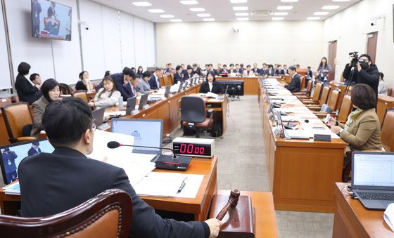 보건복지위원회 주재하는 박주민 위원장