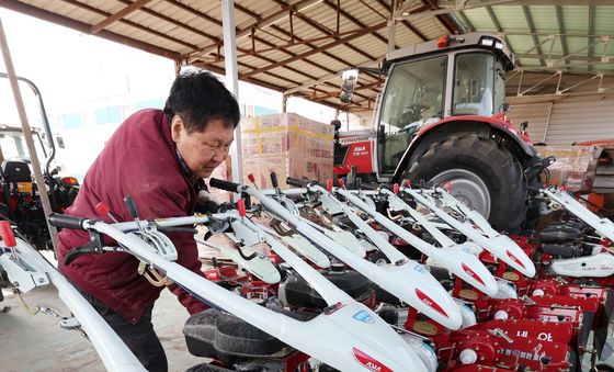 영농철 대비 농기계 미리미리 수리하세요