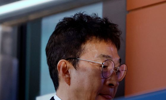 '음주운전' 이재룡, 경찰 조사 받고 귀가