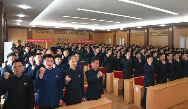 북한 "영광의 당대회가 제시한 새 목표 수행에 매진하자"