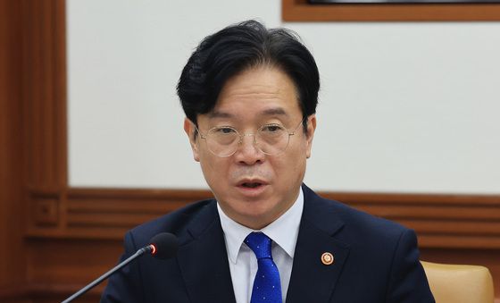 발언하는 김영훈 고용노동부 장관