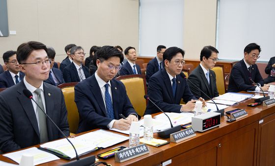 과방위 전체회의 출석한 배경훈 과기정통부 장관