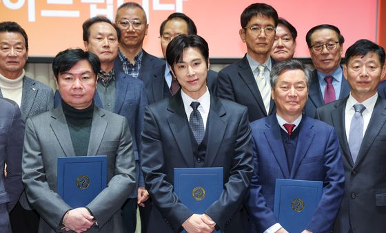 유노윤호·임원희 '서울시 세금 성실하게 냈어요'