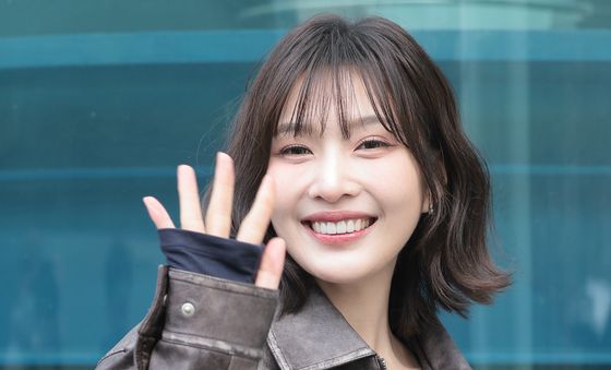 레드벨벳 조이, 봄 꽃 미소 활짝