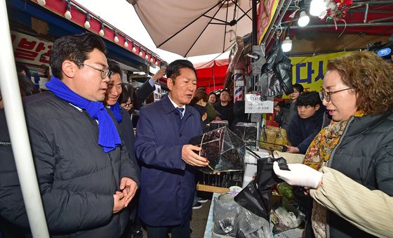 김 구매하는 정청래 대표