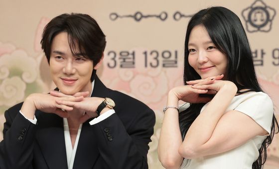 유연석·이솜, 신들린 변호사와 엘리트 변호사