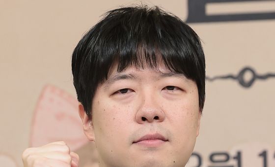신중훈 PD '신이랑 법률사무소'가 입봉작