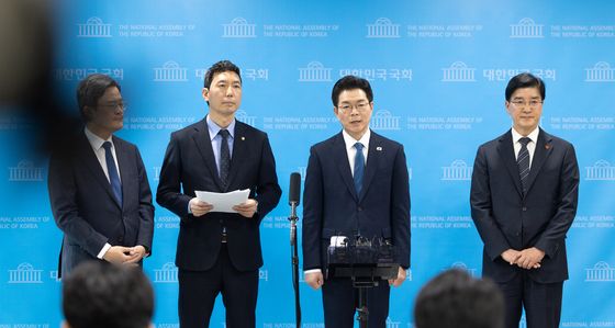 현안 관련 답변하는 정원오 서울시장 예비후보자