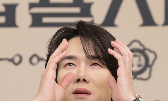 유연석, 신들린 변호사 신이랑