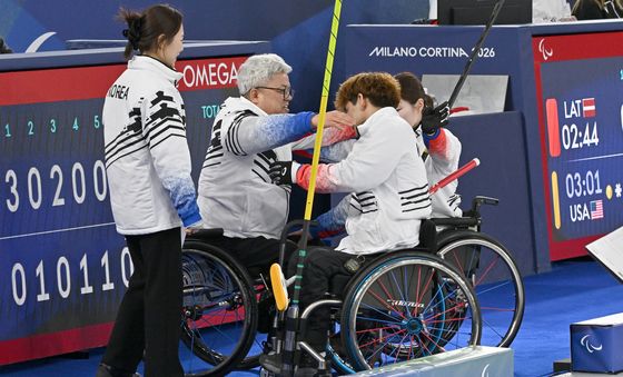 박길우 감독,'은메달 축하한다'