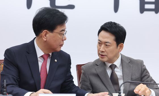 대화하는 장동혁·송언석