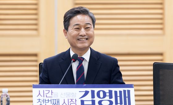 정책 기자간담회 갖는 김영배