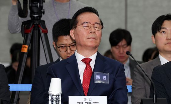 답변 거부하는 김광호 전 서울경찰청장