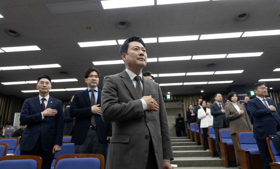 국민의례하는 장동혁 대표