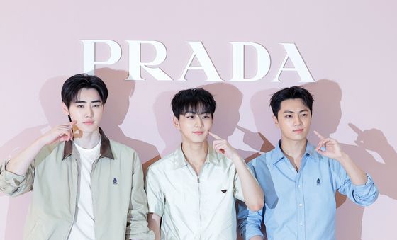 엔하이픈·성훈·정원·제이, 엔진 향해 '볼 콕' 플러팅