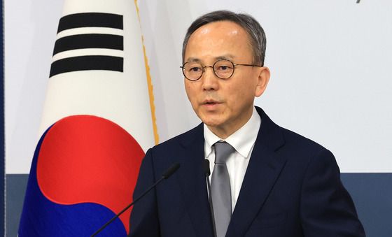 정례브리핑하는 박일 외교부 대변인