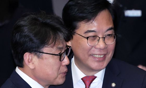 대화하는 송언석·진성준