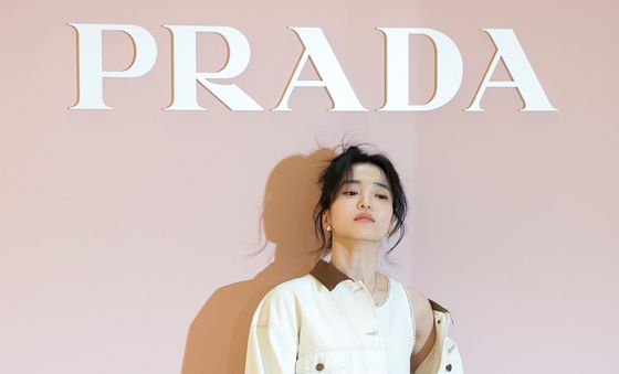 김태리, 시크하게