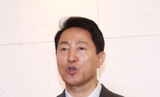 오세훈 시장, 국민의힘 지선 후보 등록 마감 앞두고 백브리핑