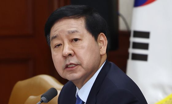 구윤철 부총리, '내일 0시 석유 최고가격제 시행'