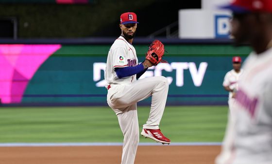 훈련하는 도미니카 '좌완' 산체스