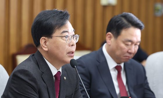 발언하는 송언석 원내대표