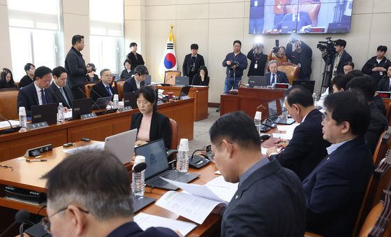 재가동되는 정개특위