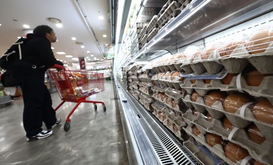 비싸진 계란 가격에 '고심'