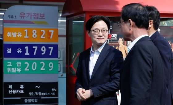 주유소 찾은 김정관 산업장관