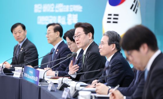 충북 타운홀미팅 발언하는 이재명 대통령