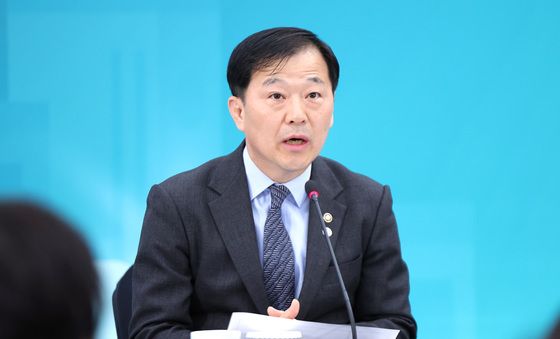 발언하는 이영훈 보건복지부 2차관