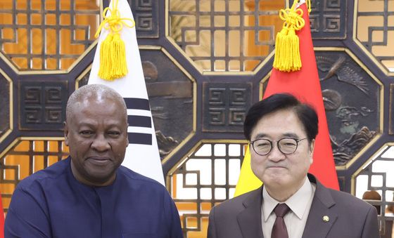 가나 대통령과 기념 촬영하는 우원식 의장