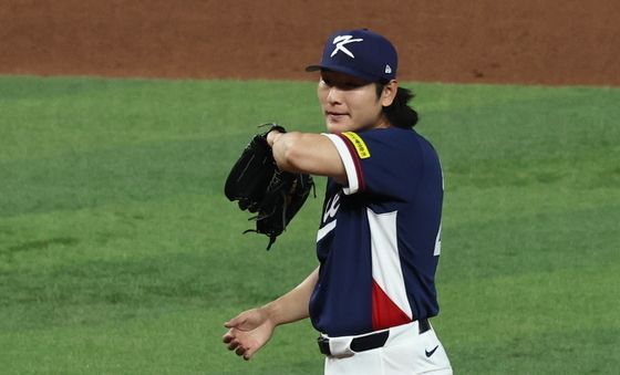 밀어내기 볼넷 허용한 곽빈