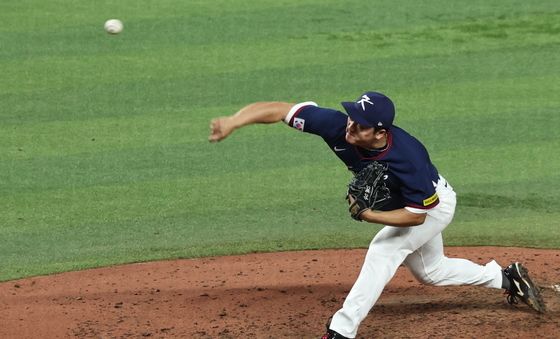 역투하는 고우석