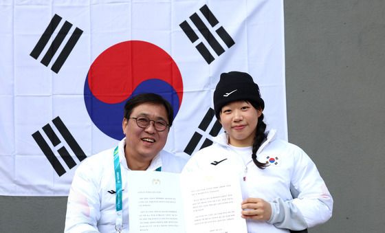 대통령 축전 받은 '올림픽·패럴림픽 촤대 메달' 김윤지