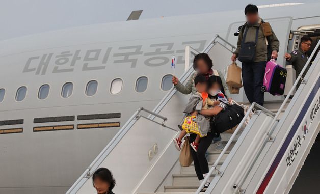 중동 체류 한국인 204명 '무사 귀환'…'사막의 빛' 작전 성공