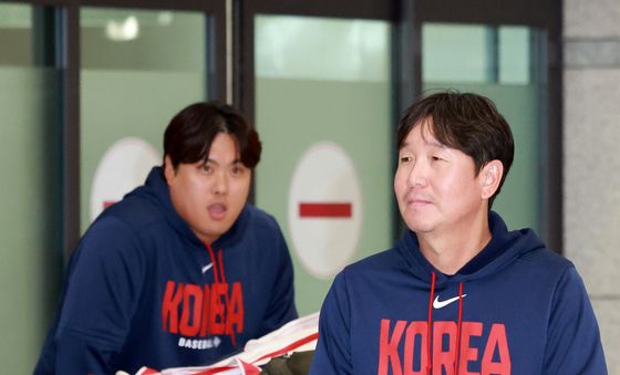 '17년만에 WBC 8강' 입국하는 류지현 감독