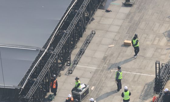 광화문광장에 설치되는 BTS 컴백 공연 무대