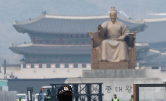 광화문 광장, BTS 컴백 라이브 앞두고 '통제'