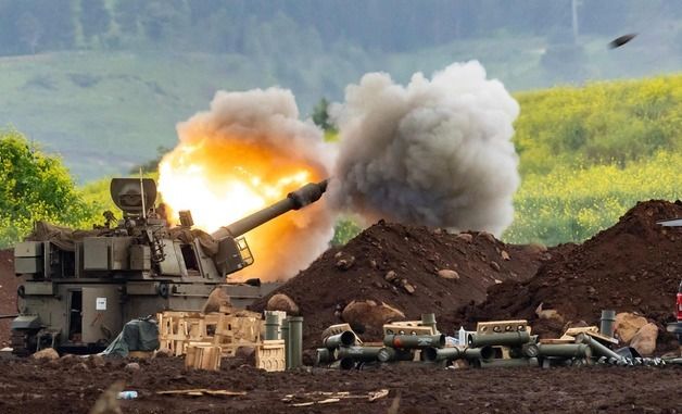 [포토] 남부 레바논 향해 포 쏘는 이스라엘군